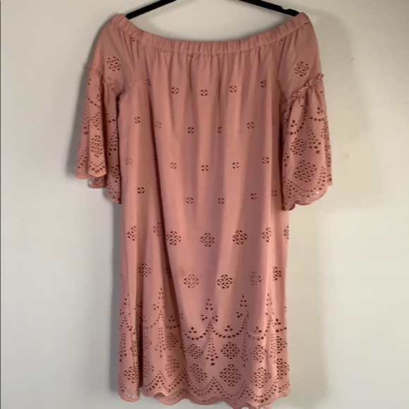 🌹MADEWELL🌹Eyelet off shoulder dress Mauve 2 - Picture 6 of 7